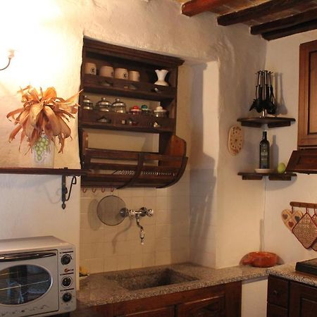 Petite Maison, Nel Borgo Di Cetona Eksteriør bilde